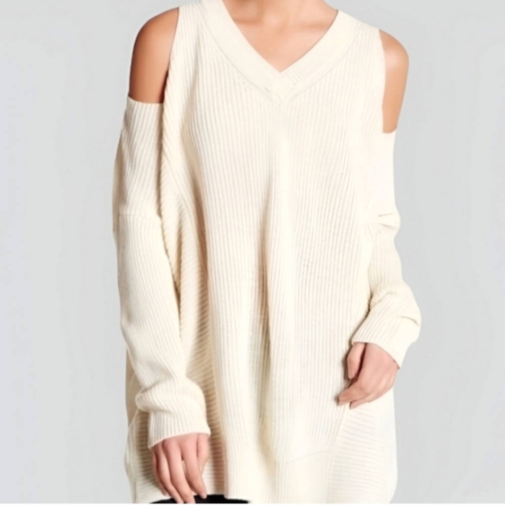 RO&DE Vneck Oversized Sweater Cold Shoulder Cream Rib-Knit Tunic